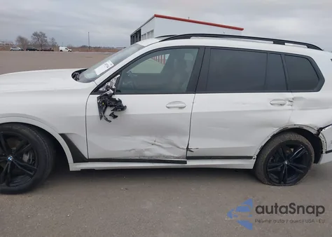 2020 BMW X7 xDrive40I z USA, uszkodzony, nr VIN 5UXCW2C01L9C94030
